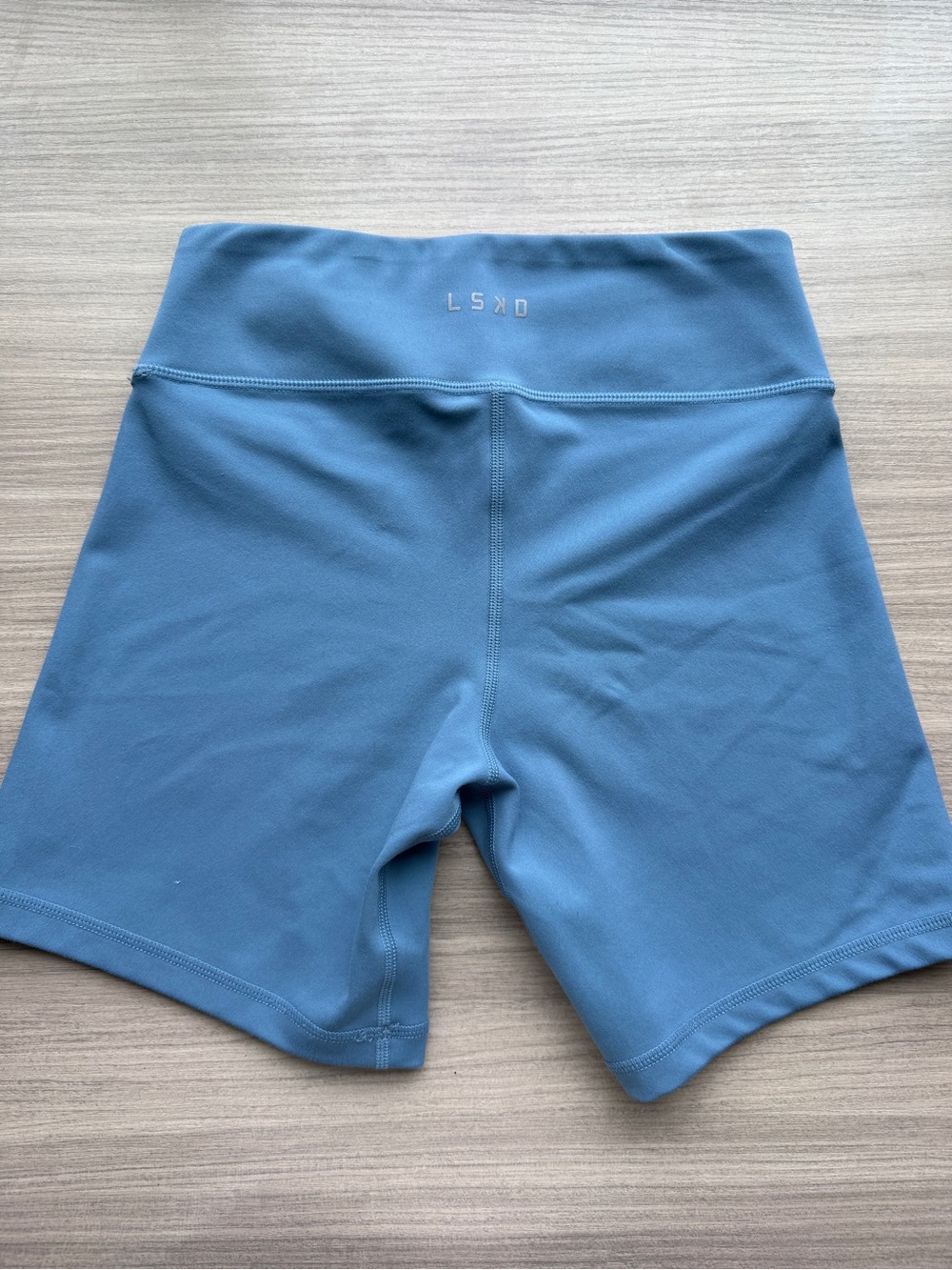 LSKD mid-rise no front seam shorts - Picture 3 of 4